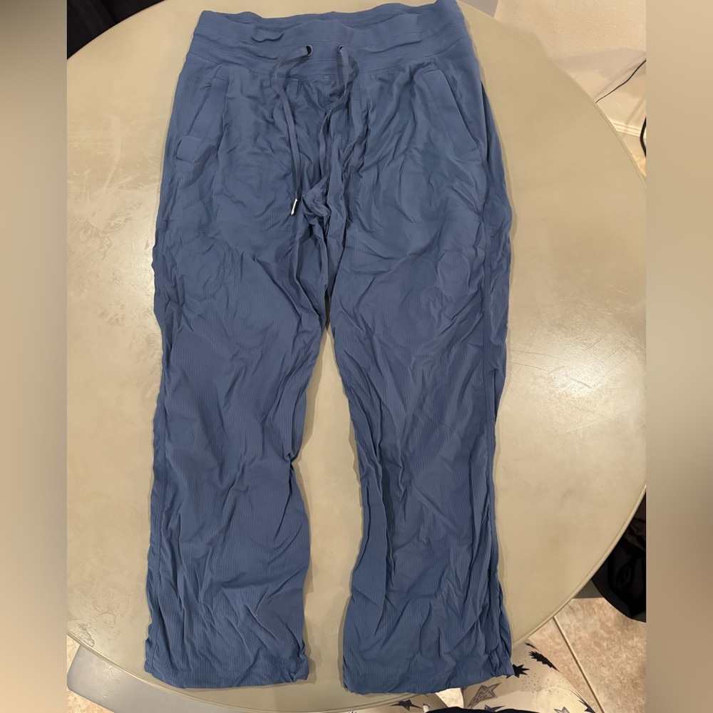 lululemon athletica Women's Dance Pants size 10 short